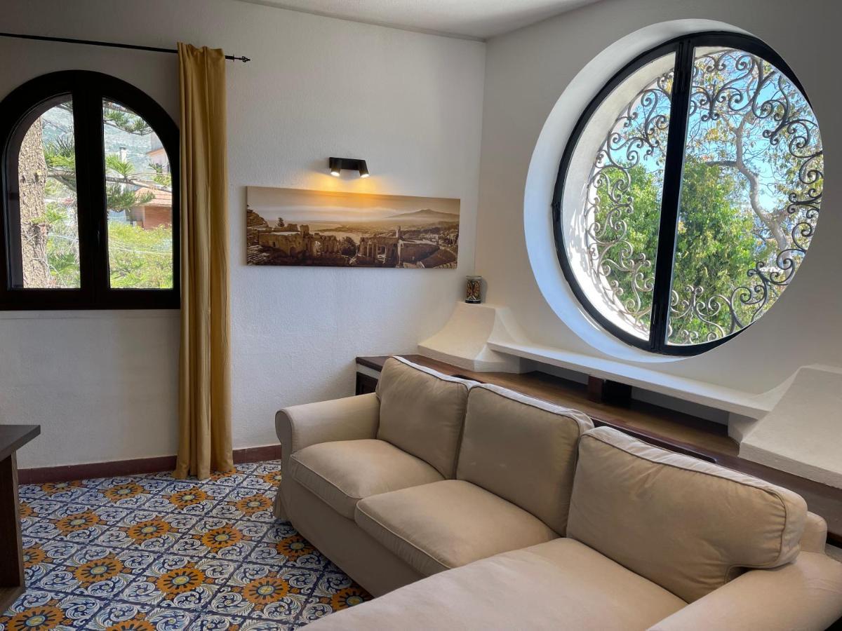 John Sea Suites Giardini-Naxos Zewnętrze zdjęcie